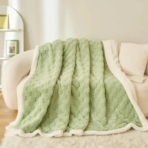 Double Thickened Blanket Pile Tapestry Winter Thickening Cover Blanket Sofa Blanket Multifunctional Blanket - Image 2